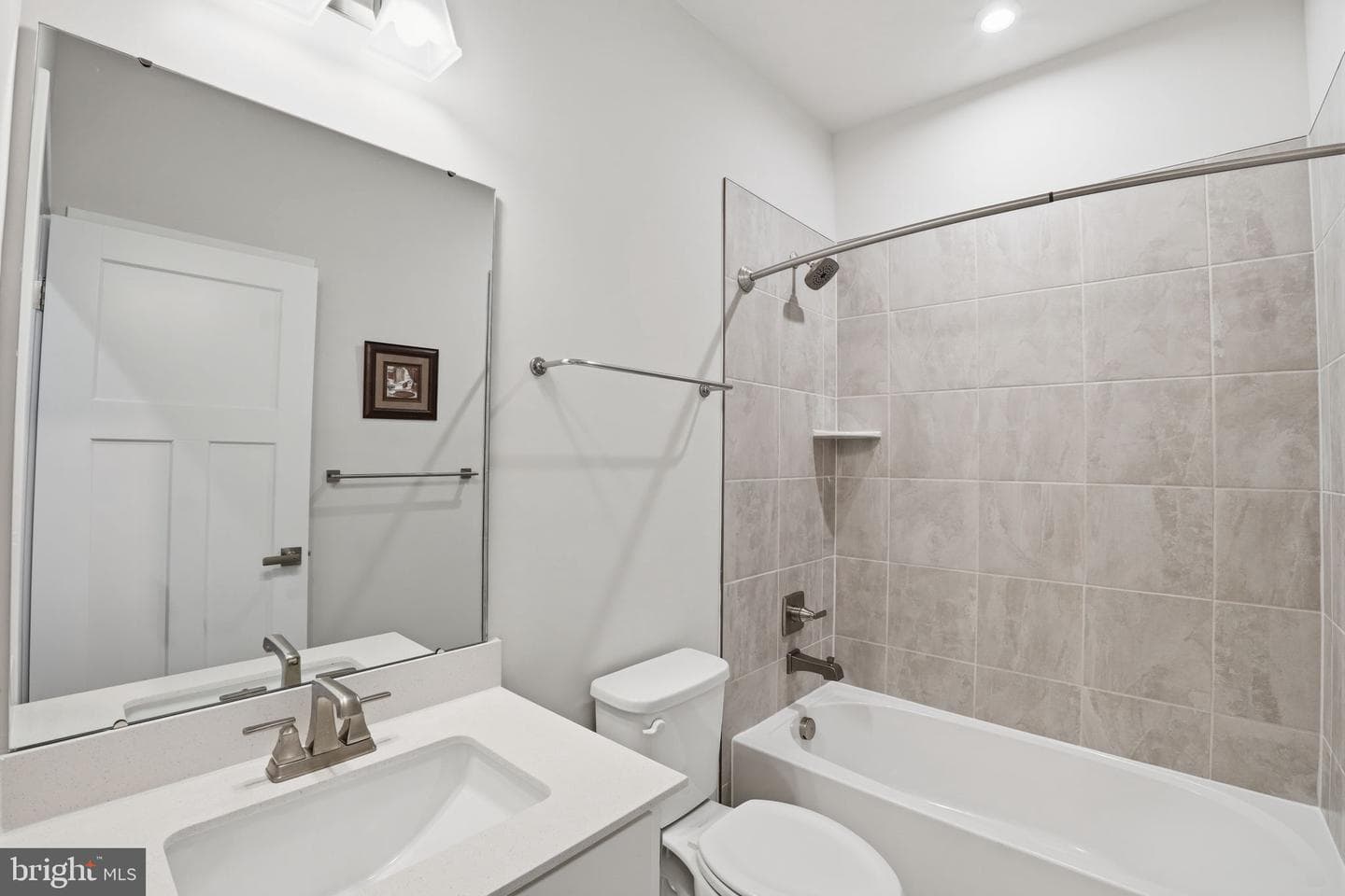 8437 Hamlin Street photo 24