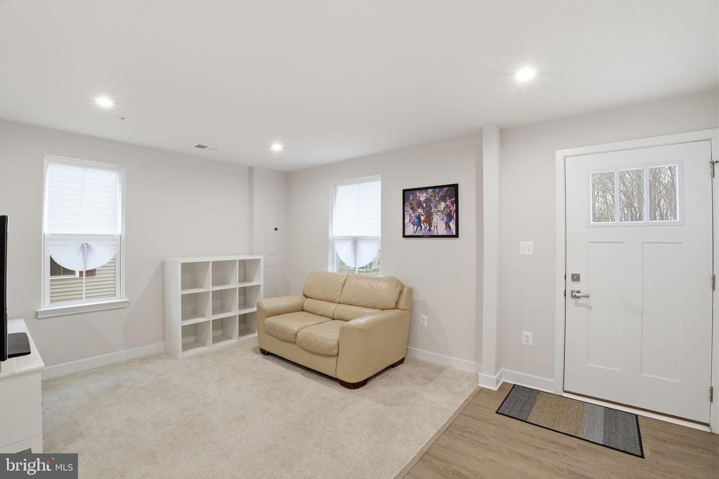 8437 Hamlin Street photo 27