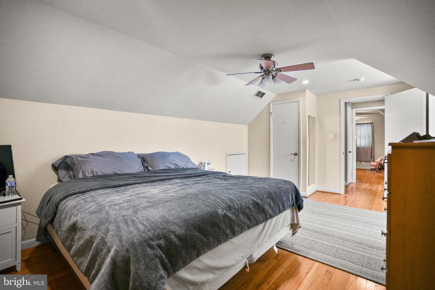 1202 Marton Street photo 24
