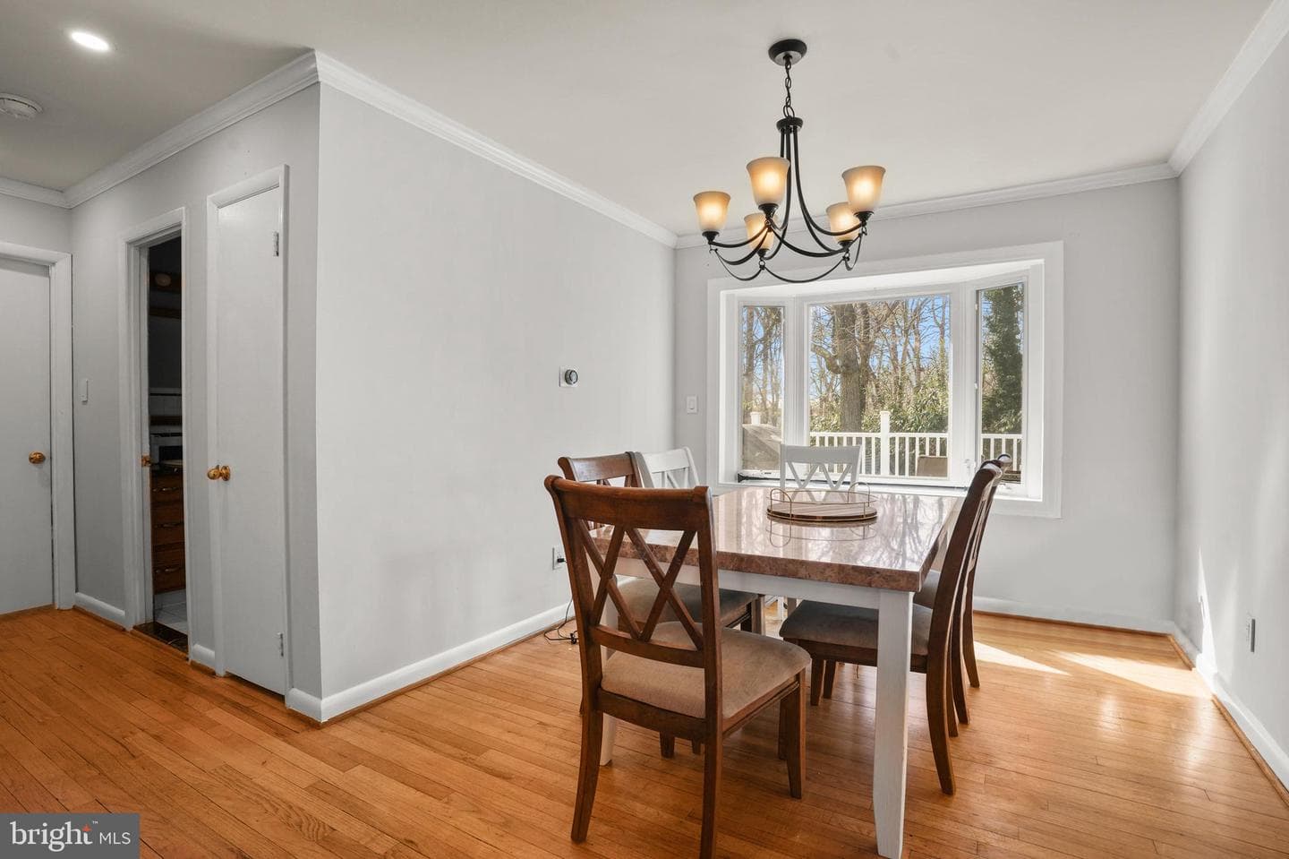 1202 Marton Street photo 9
