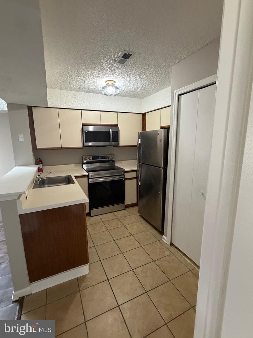 14113 William Street #17-C photo 5