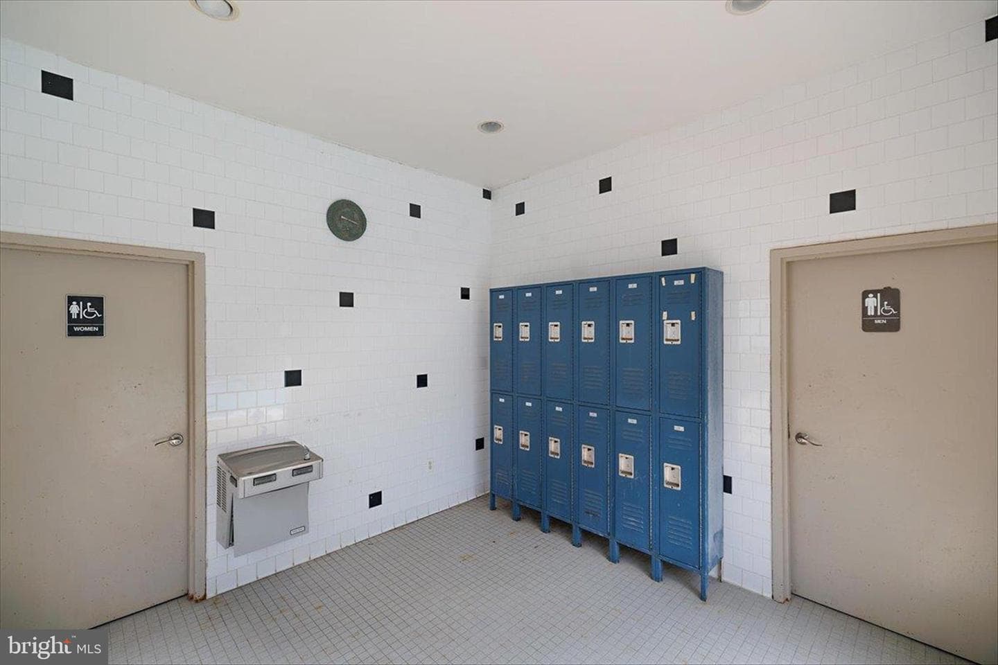 15612 Everglade Lane #404 photo 33