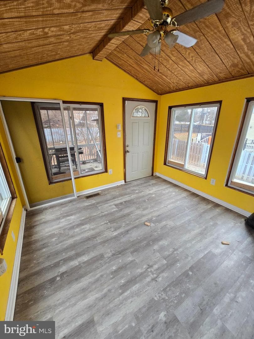 10508 Meadowridge Lane photo 13