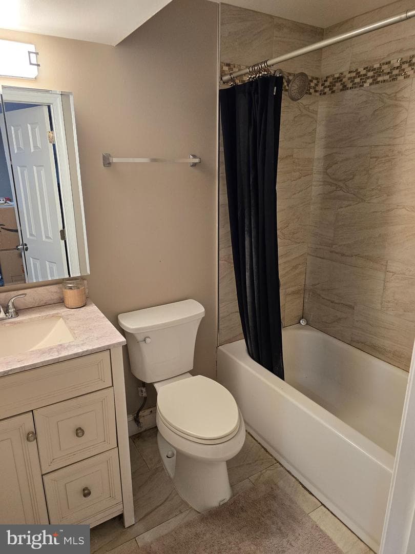 10508 Meadowridge Lane photo 14