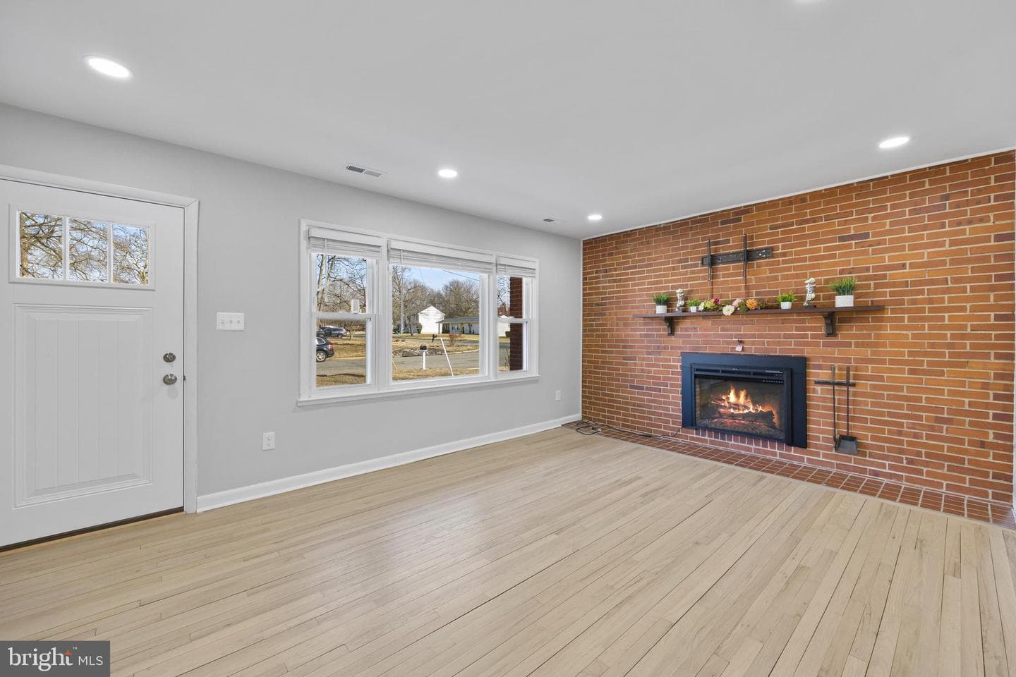 8821 W Fort Foote Terrace photo 9