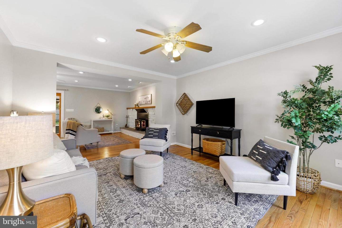 15303 Pine Tree Way photo 9