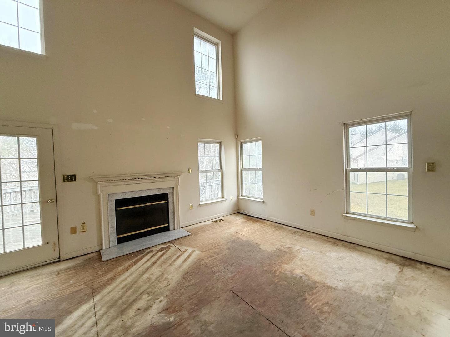8210 Birdsong Drive photo 4