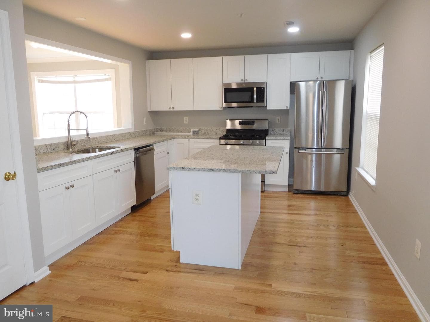 9900 Doubletree Lane photo 2