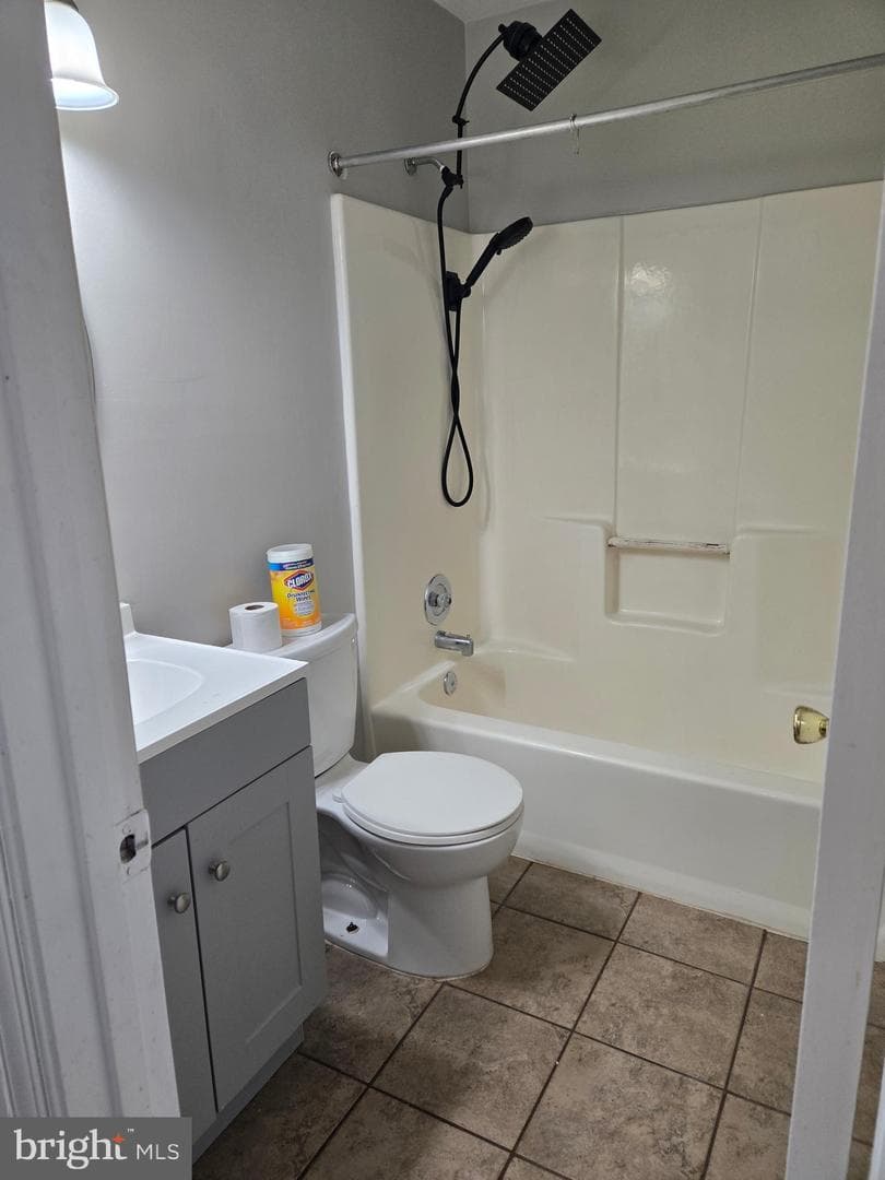 5825 Suitland Road photo 19