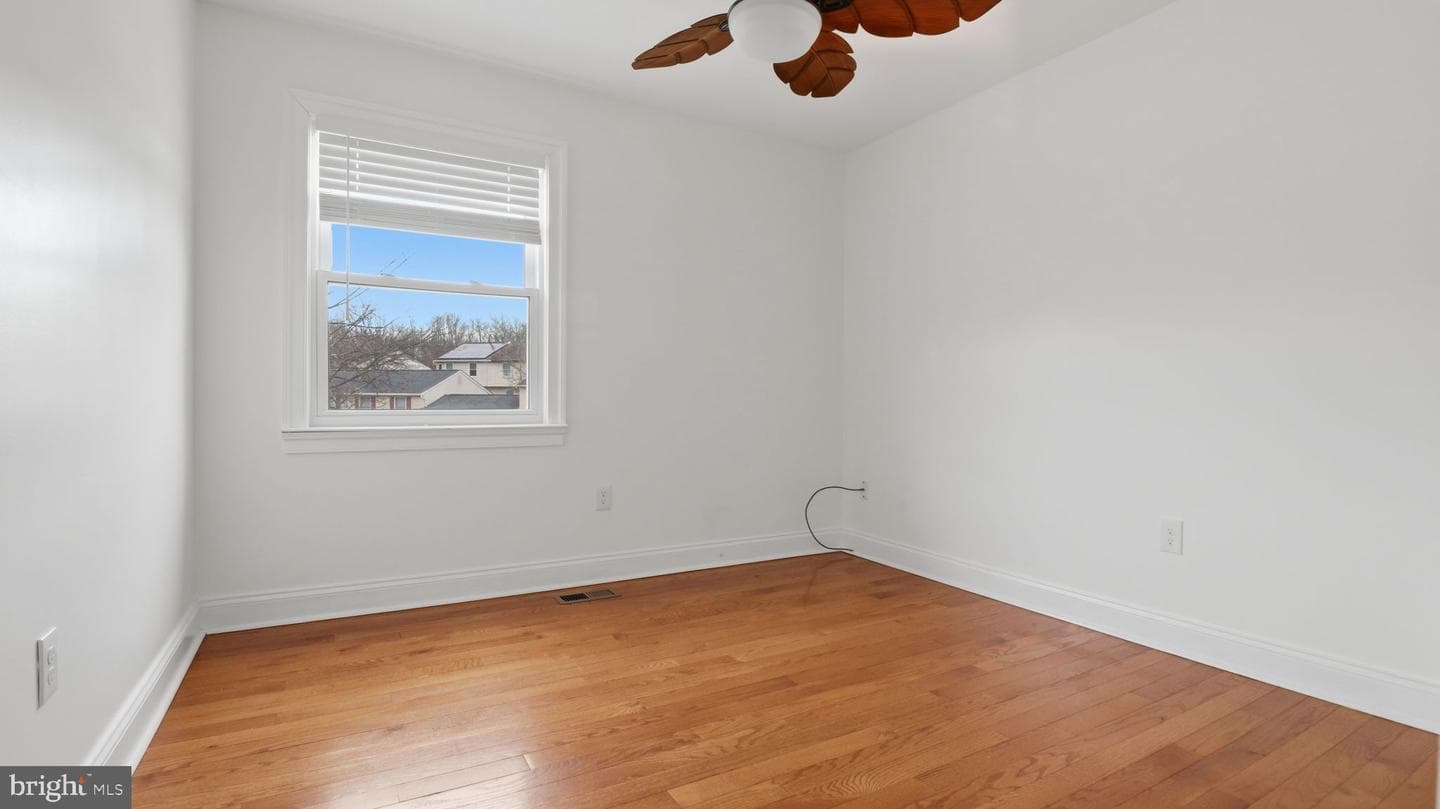2911 North Grv photo 41