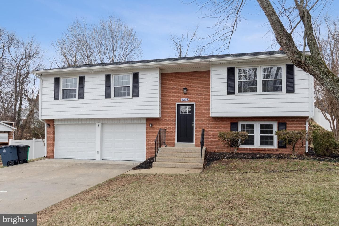 4208 Farmer Place photo 3