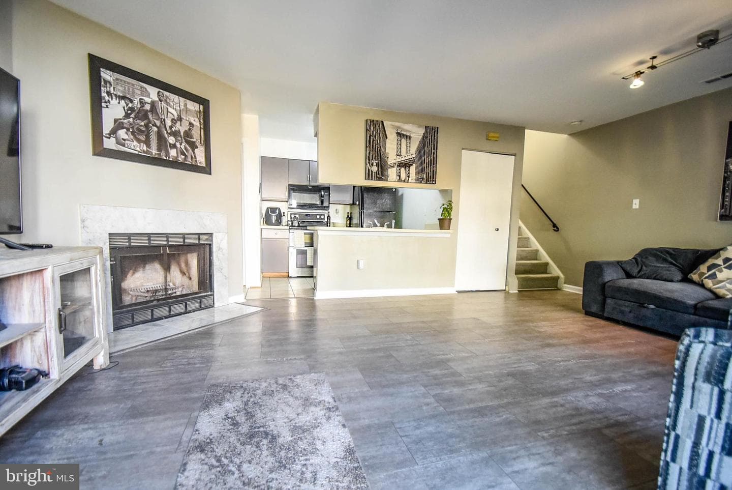 14320 S Shore Court, Laurel