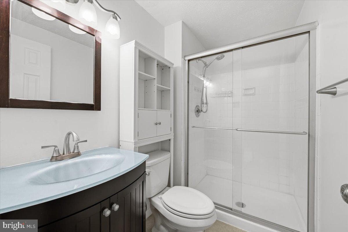 8624 Irvin Avenue photo 13