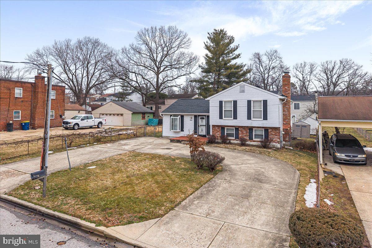 8624 Irvin Avenue photo 2
