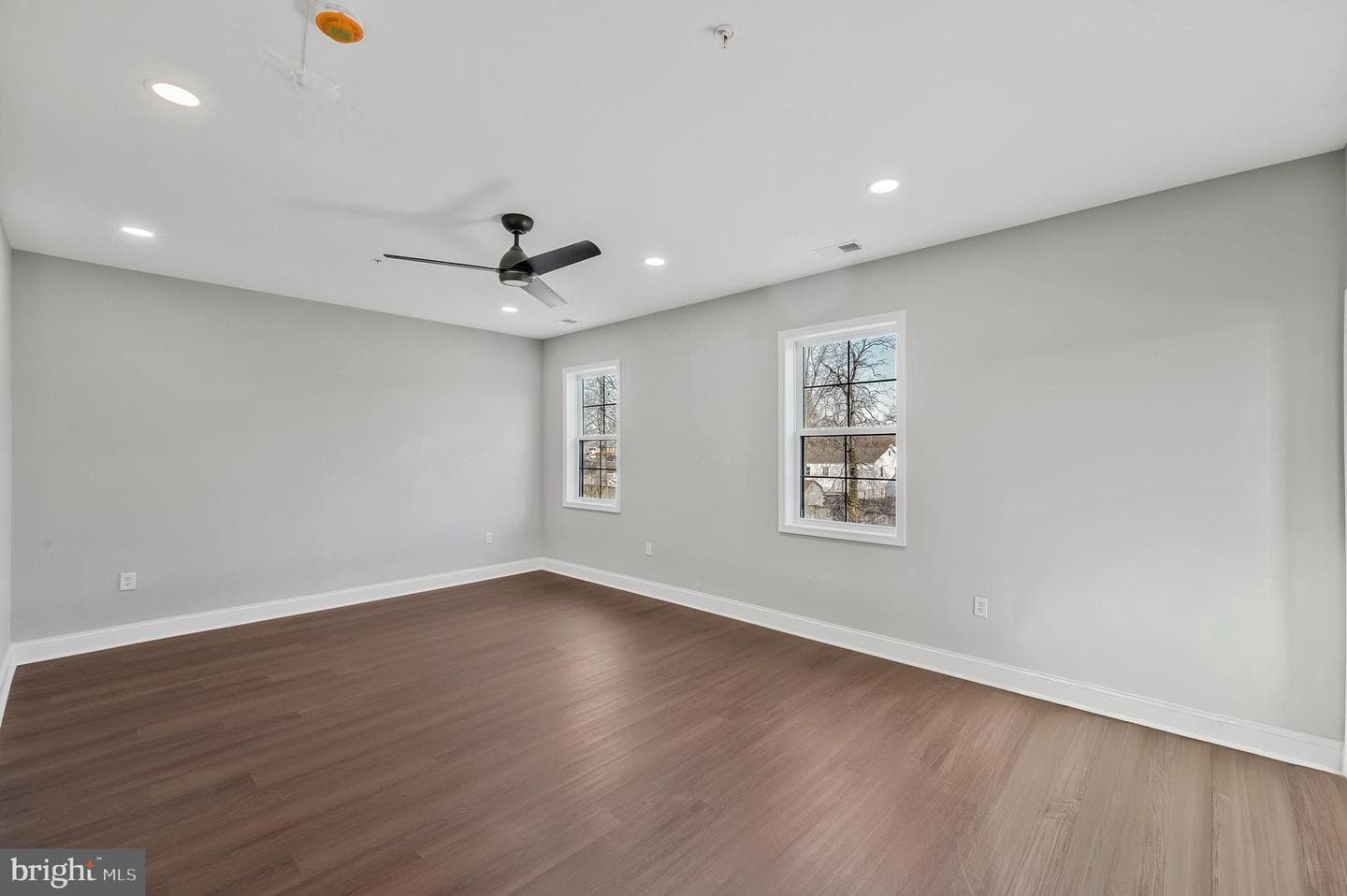 9208 4th Street photo 28