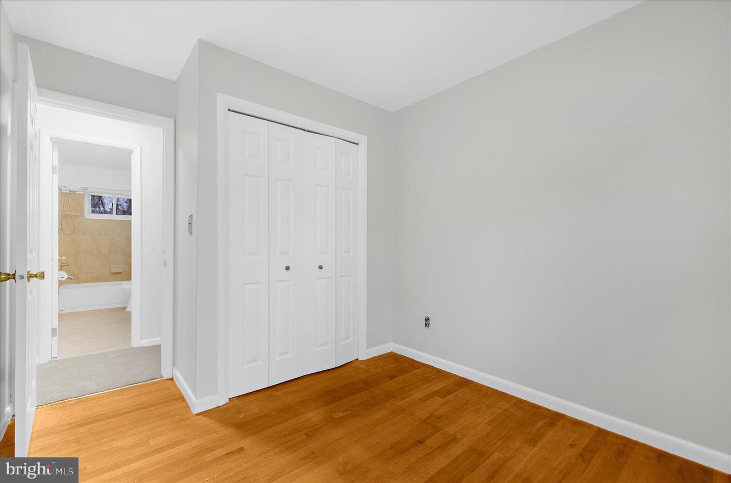 8611 Girard Street photo 15
