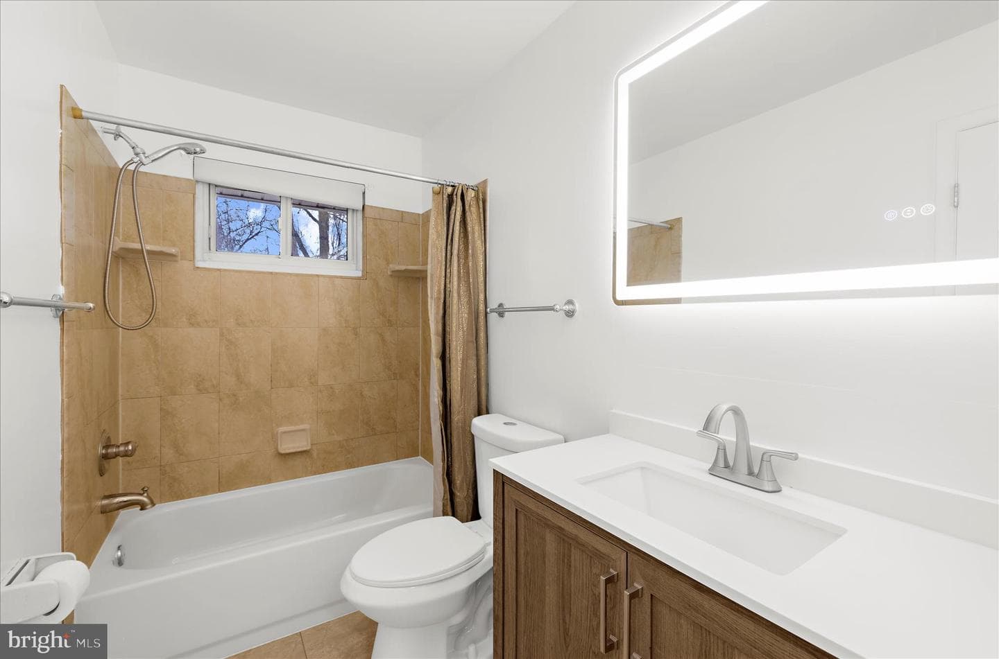 8611 Girard Street photo 17