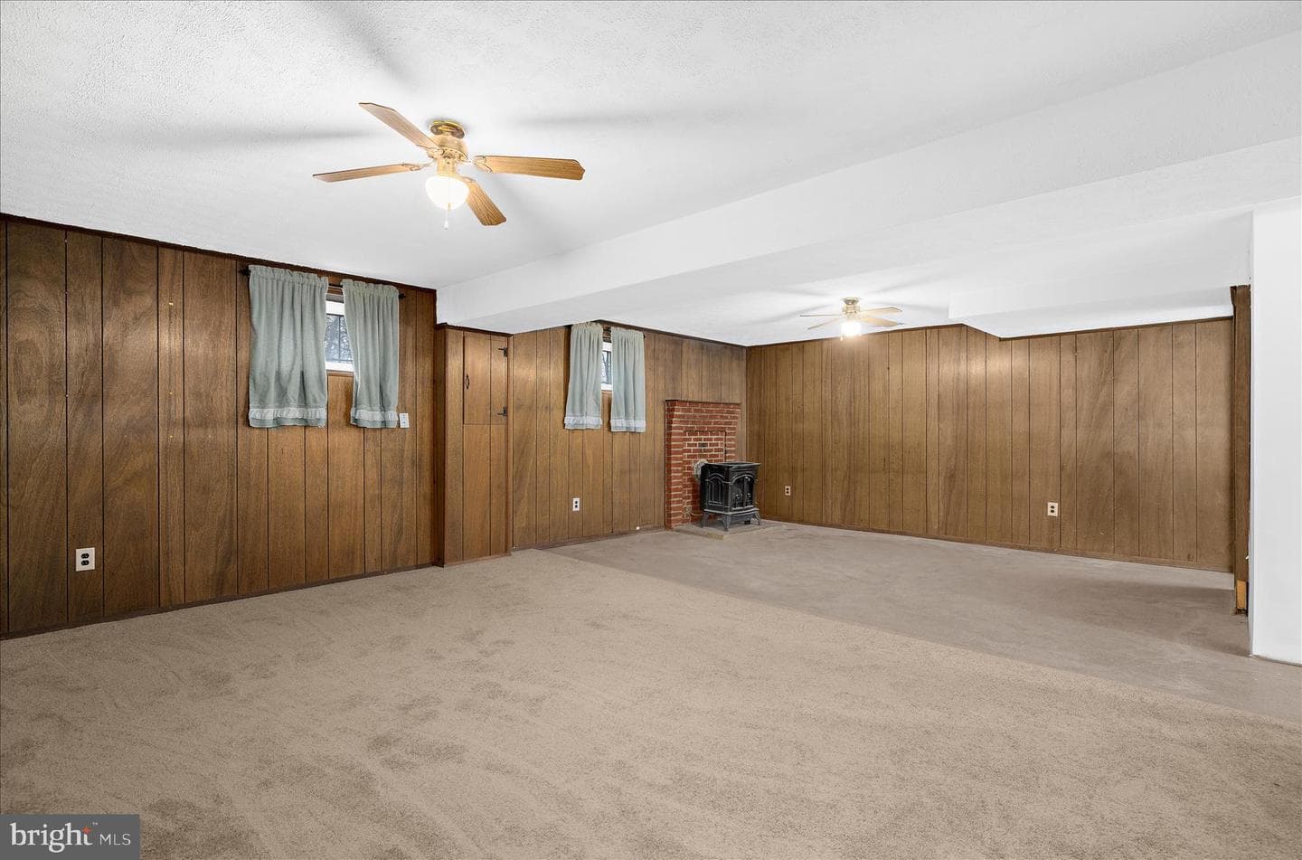 8611 Girard Street photo 25