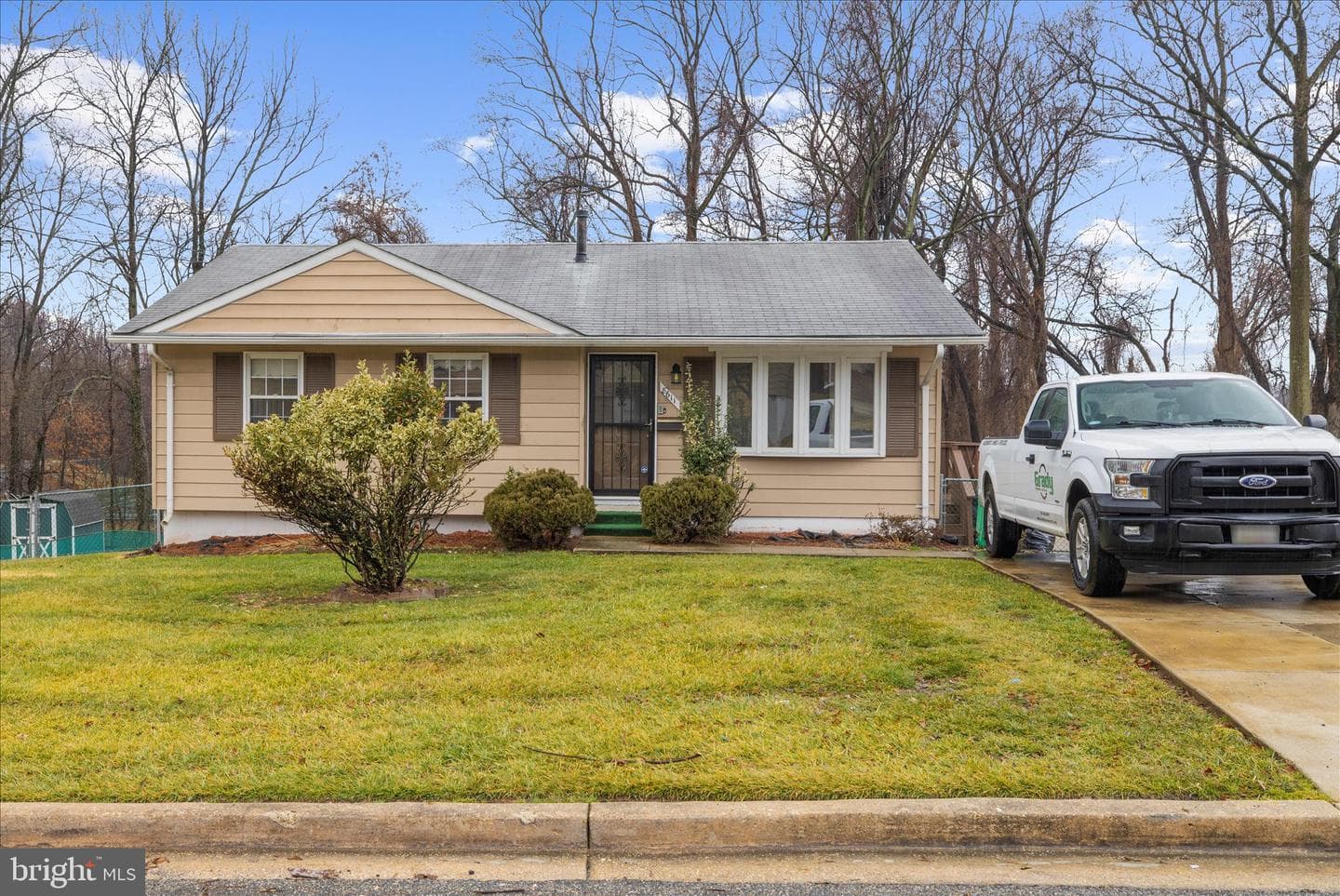 8611 Girard Street photo 4