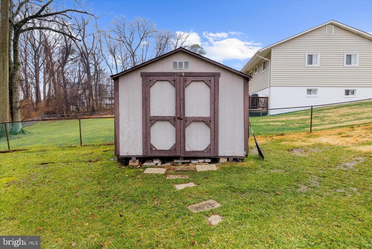 8611 Girard Street photo 42