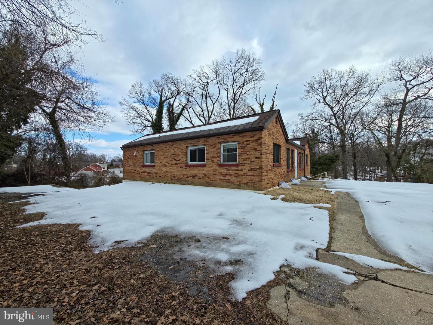 5110 S Barnaby Road photo 5