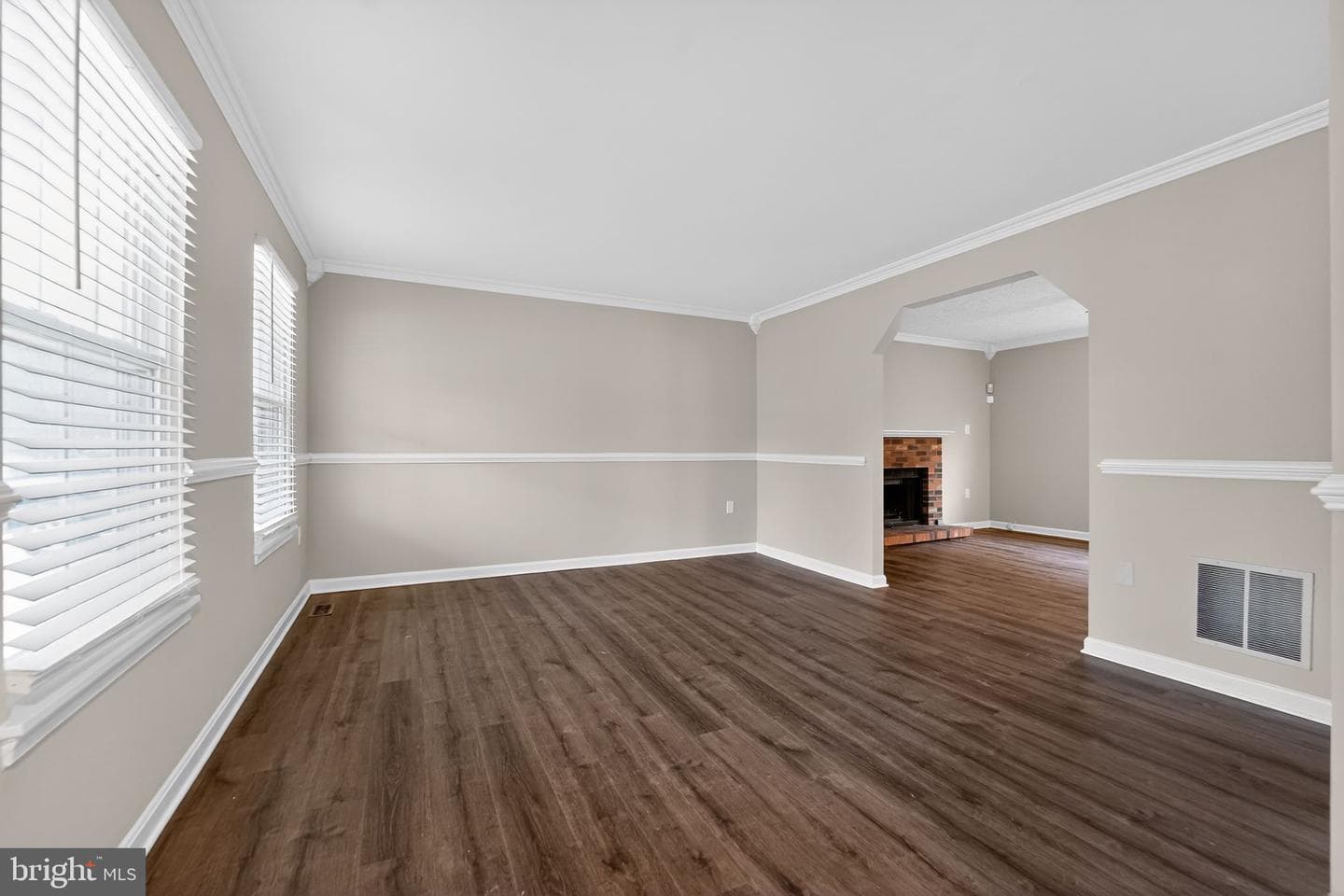 5904 Mardella Boulevard photo 13