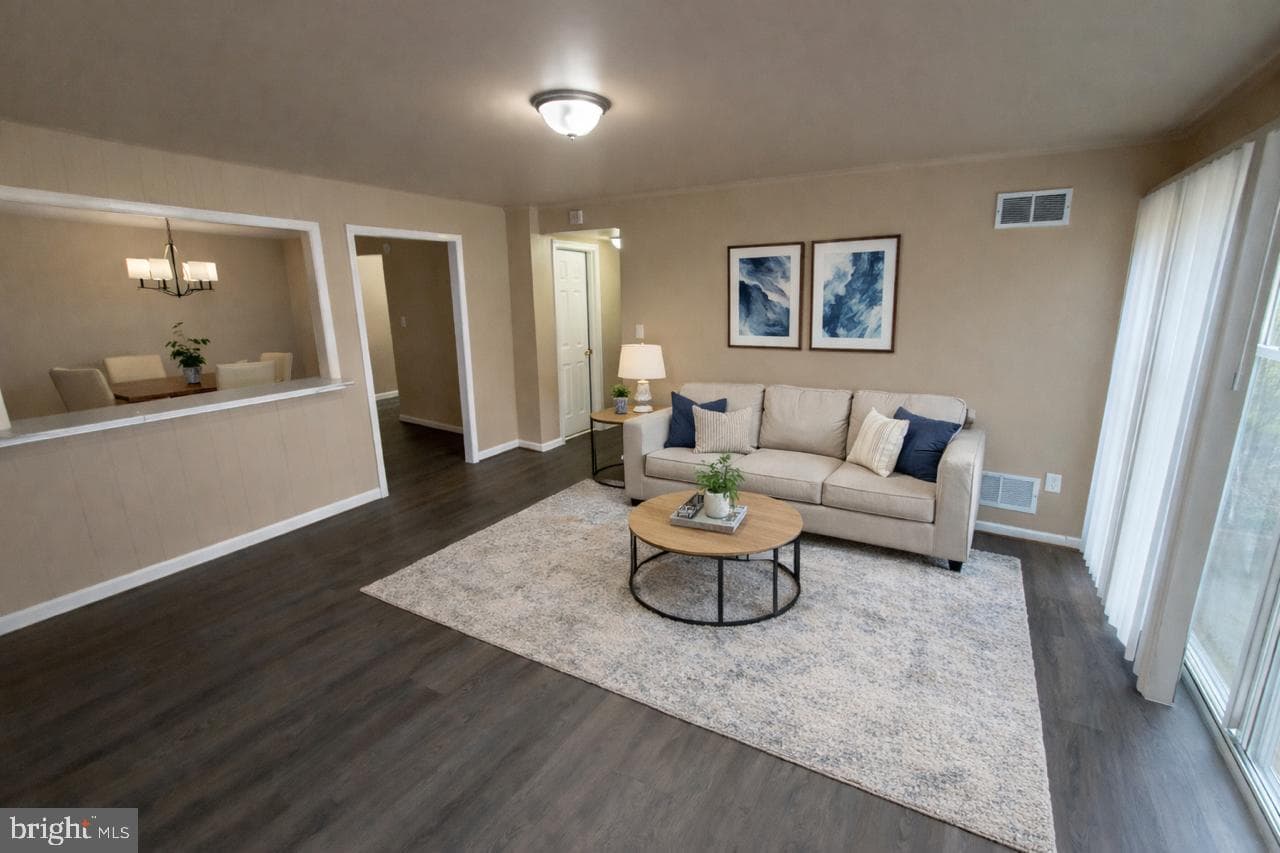 1631 Addison Road S #1631 photo 2
