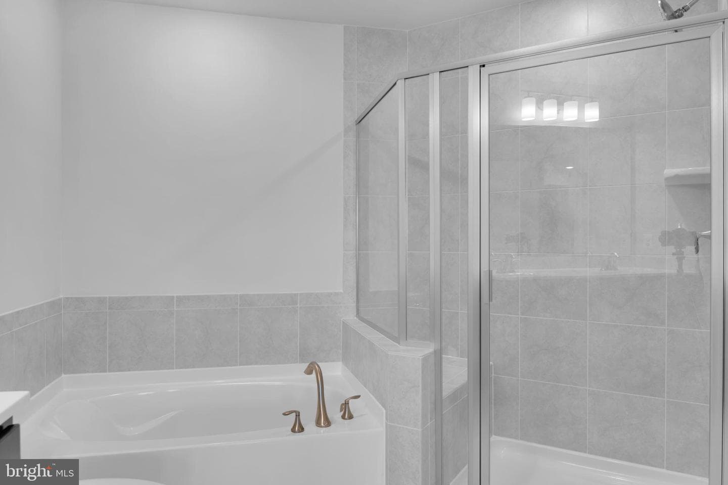 9712 Vang Drive photo 24