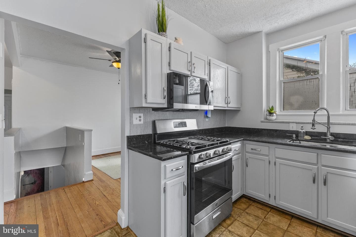 4213 Will Street photo 20