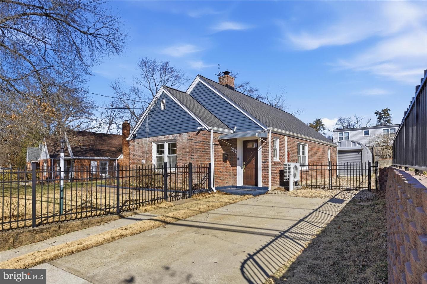 6714 Parkwood Street photo 2