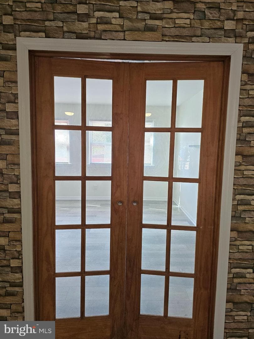 7627 Greenleaf Road photo 15