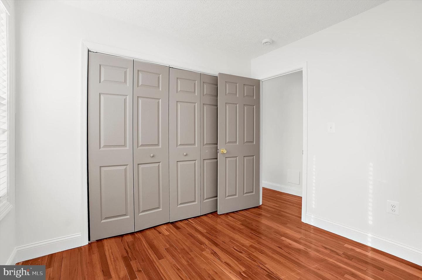 604 Elfin Avenue photo 24