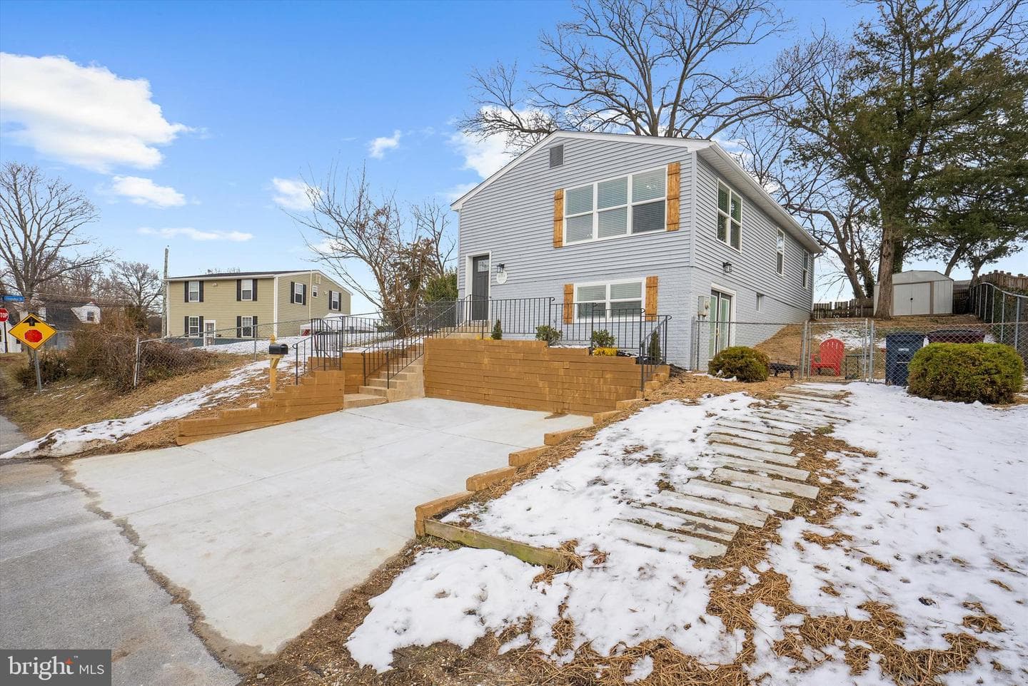 604 Elfin Avenue photo 3