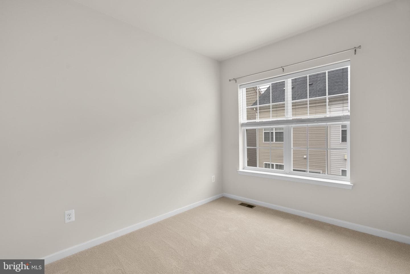 7117 Rowlock Alley photo 21