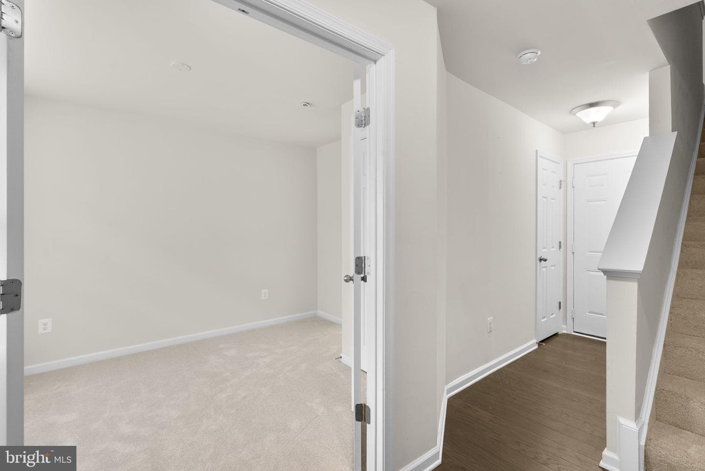 7117 Rowlock Alley photo 24