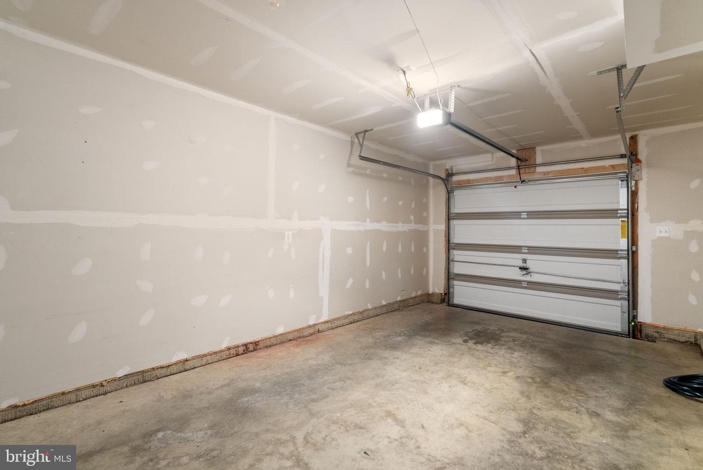 7117 Rowlock Alley photo 28