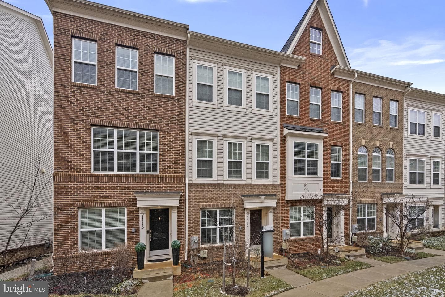 7117 Rowlock Alley photo 36
