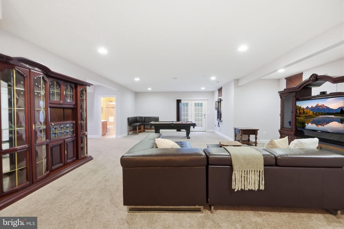 9200 Central Park Drive photo 38