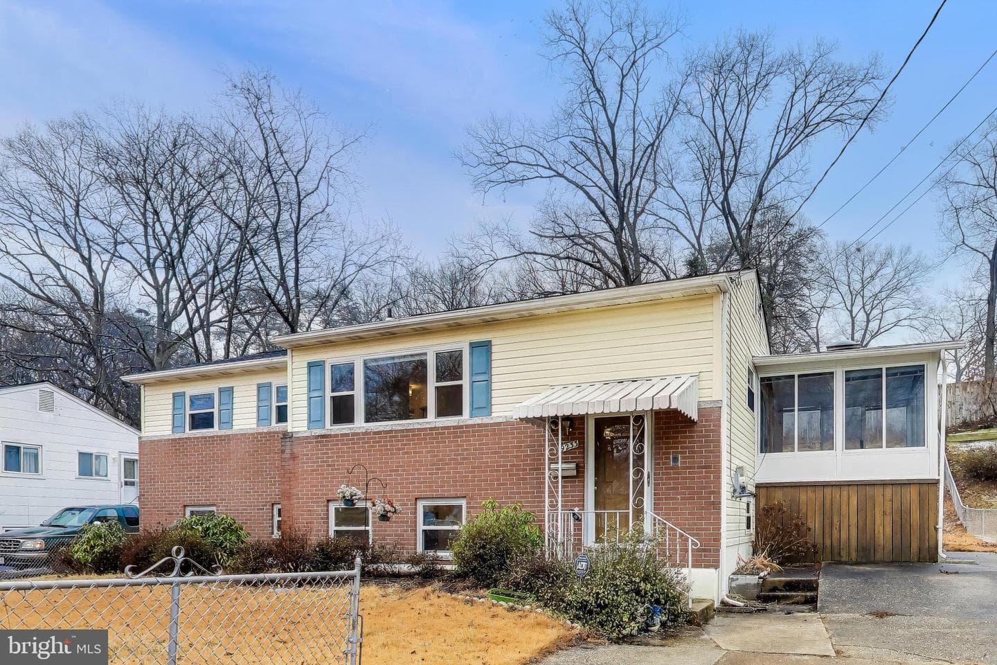 9233 Alcona Street photo 1