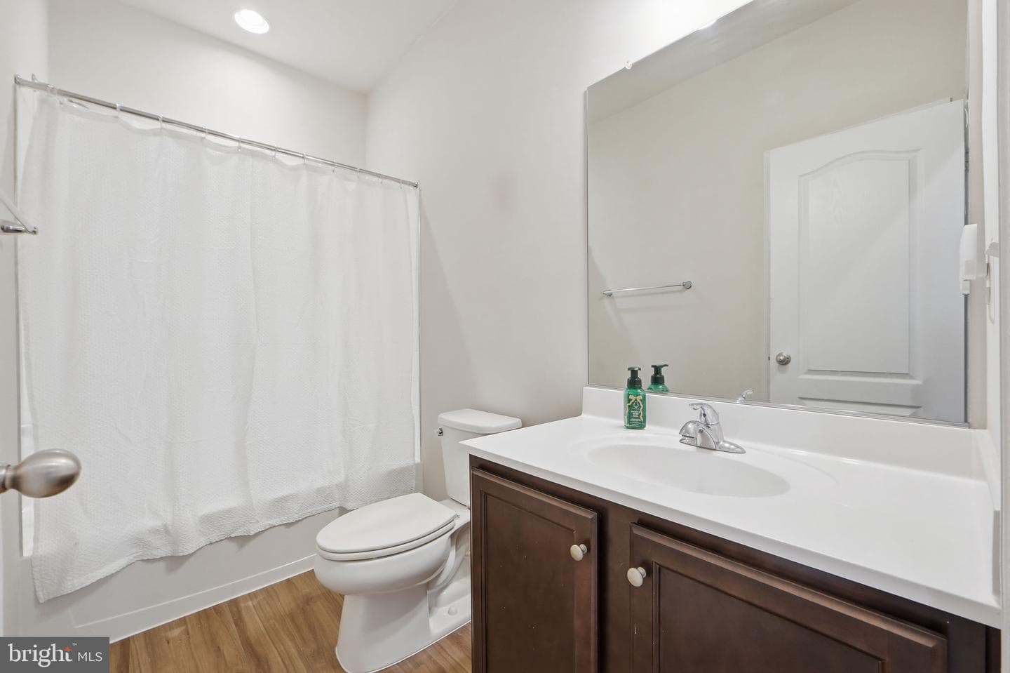 9008 Spruce Tree Lane photo 29