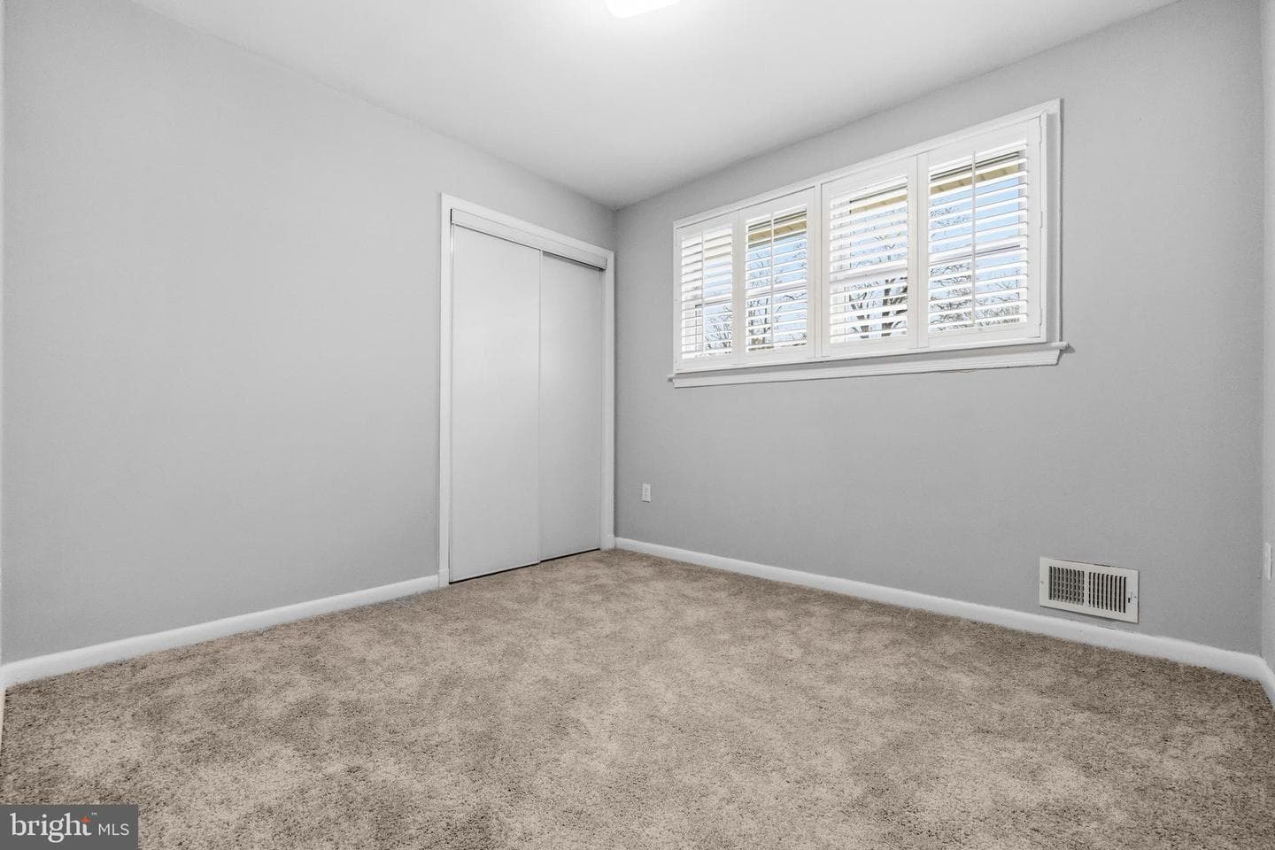 4303 Skyline Drive photo 14