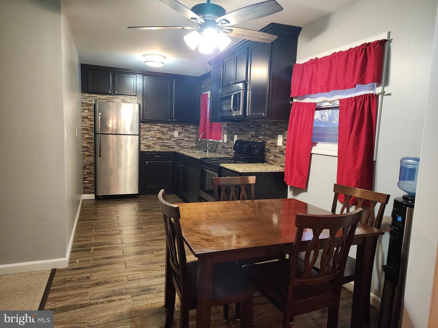 5481 Morris Avenue photo 5