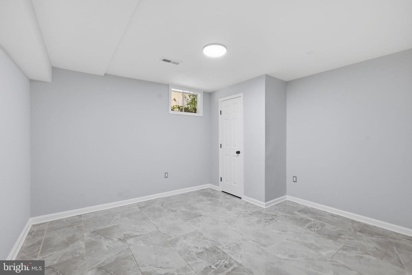 1811 Iverson Street photo 21