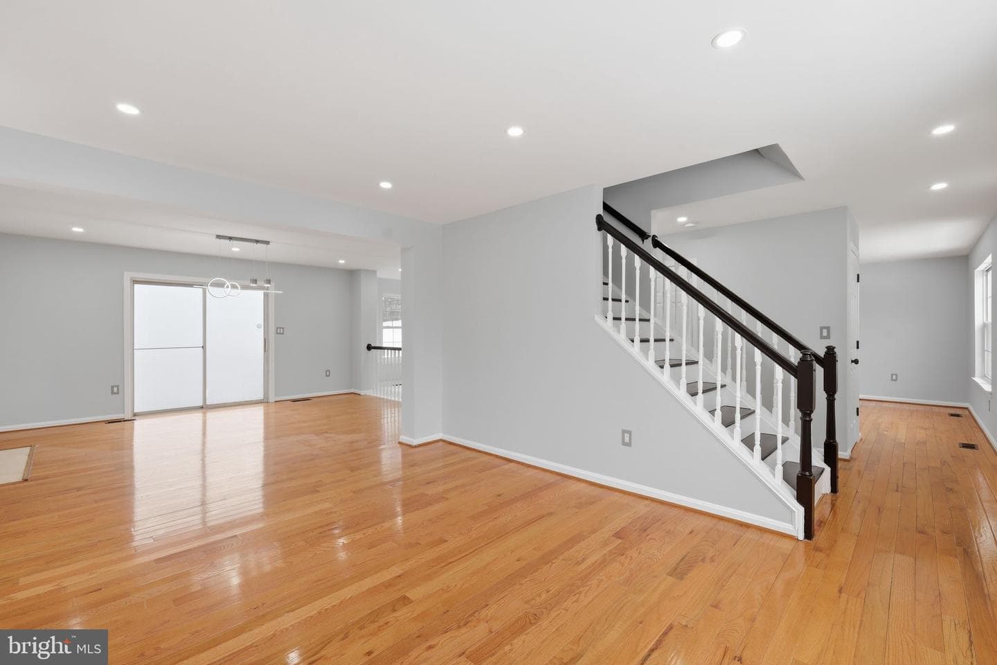 1811 Iverson Street photo 7