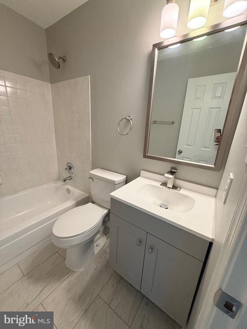 8318 Founders Woods Way photo 9