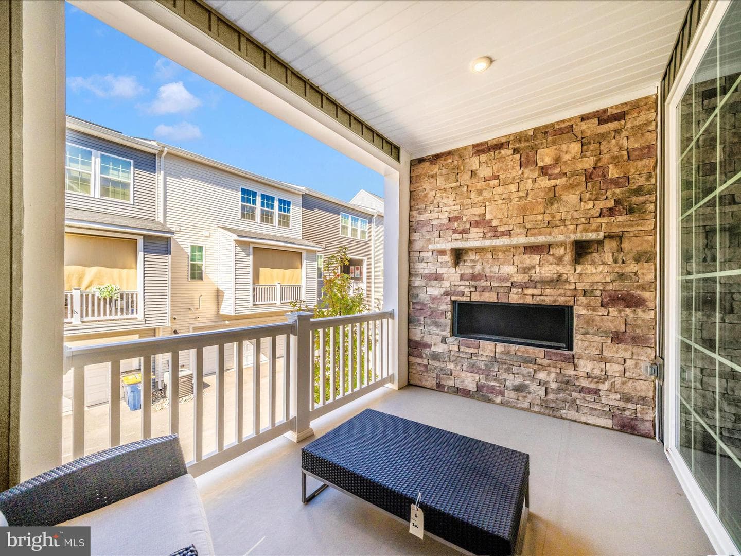 5609 Greenpoint Ln photo 100