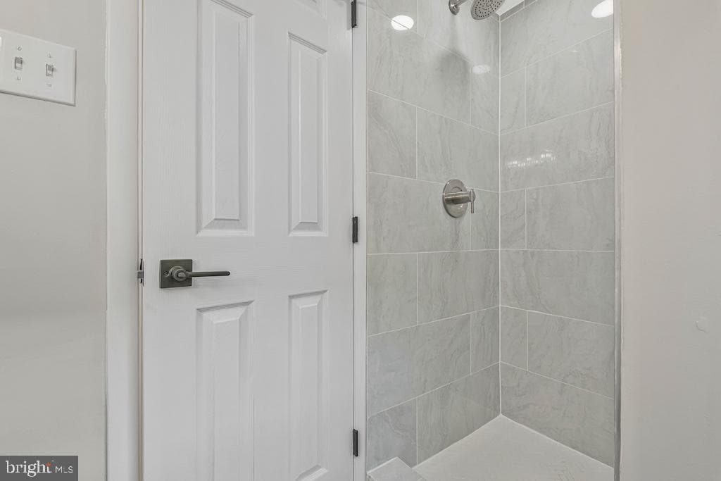 2529 Avalon Place photo 23
