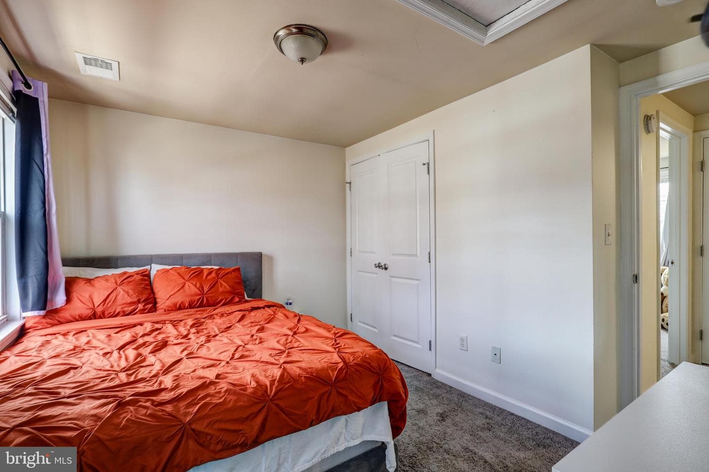 2512 Kent Village Drive photo 11