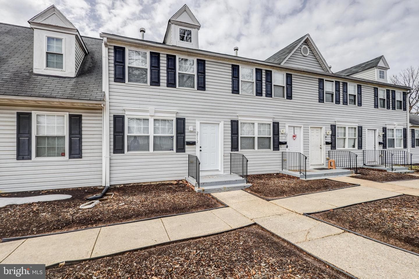 2512 Kent Village Drive photo 20