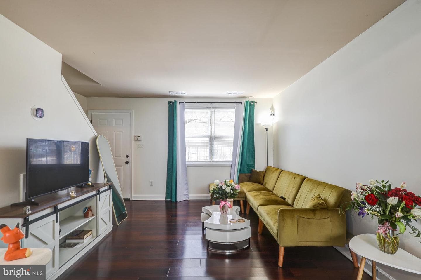 2512 Kent Village Drive photo 4